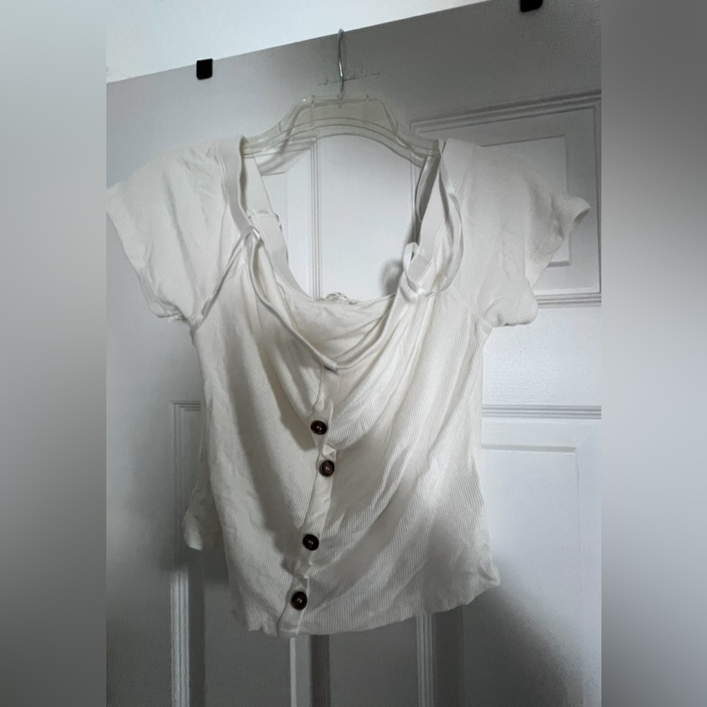 WHITE CROP TOP